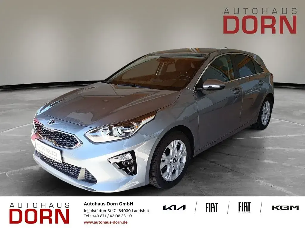 Gebraucht Kia Ceed Comfort 140 PS (102 kW) 2020 Kleinwagen