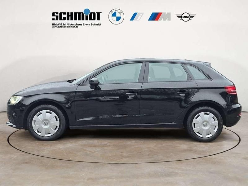 Gebraucht Audi A3 116 PS (85 kW) 2018 Brillantschwarz uni Limousine