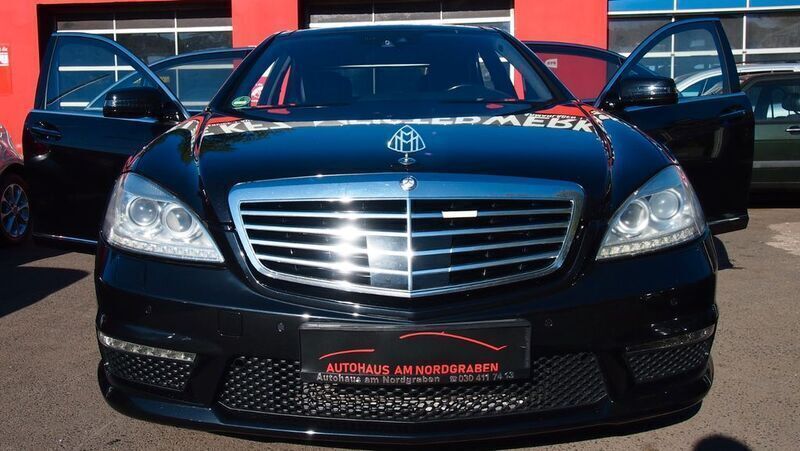 Obsidianschwarz metalliclack (metallic) Gebraucht 2012 Mercedes S63 AMG AMG Limousine | 29.950 € (Teuer) - Bild 1/4