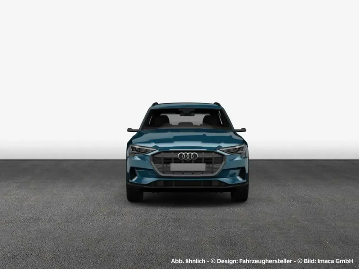 Second-hand Audi e-tron Sportback Advanced 300 kW (408 CP) 2023 Albastru SUV