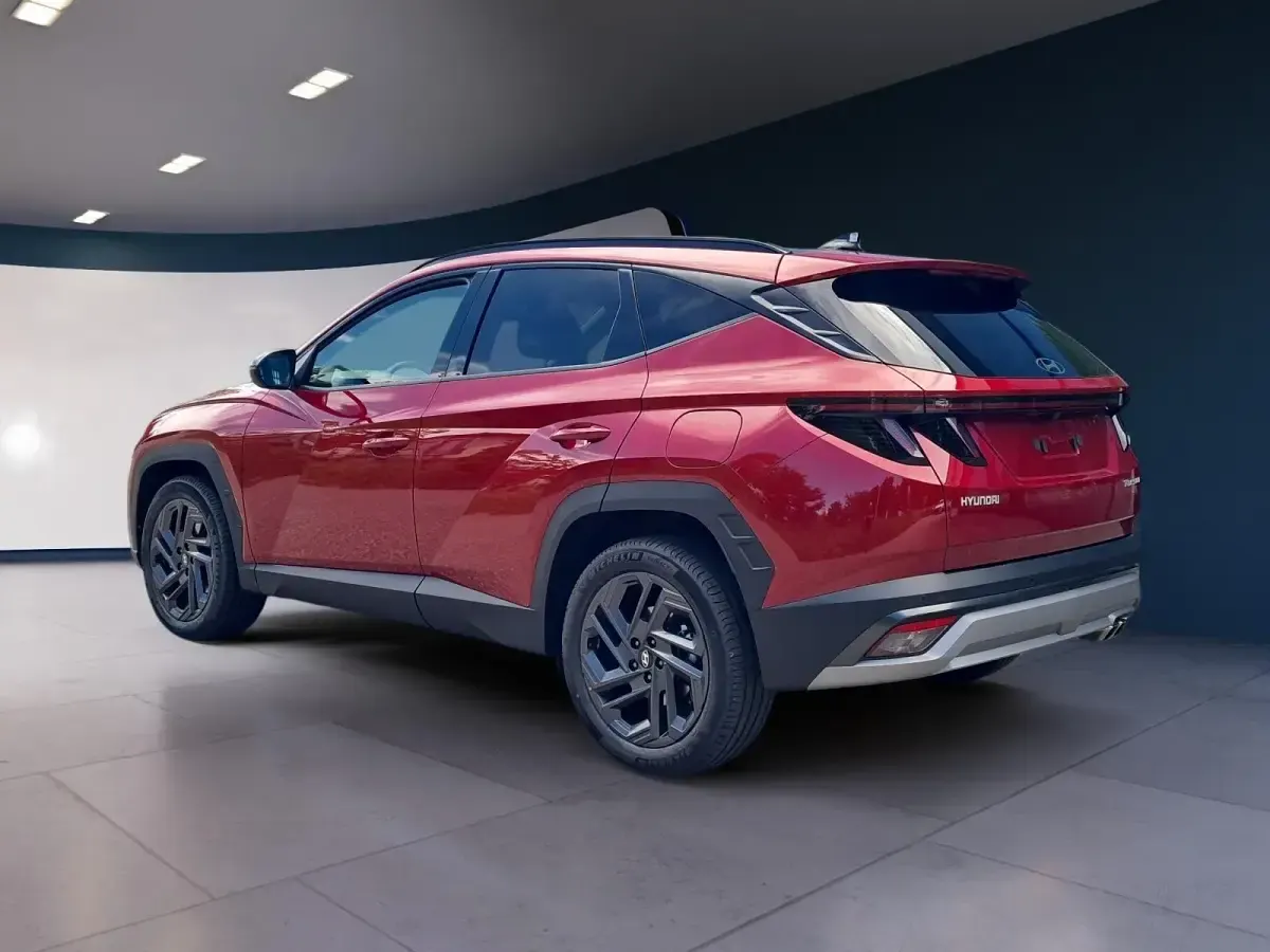 Neu Hyundai Tucson N Line 150 PS (110 kW) 2026 R1p ultimate red metallic SUV