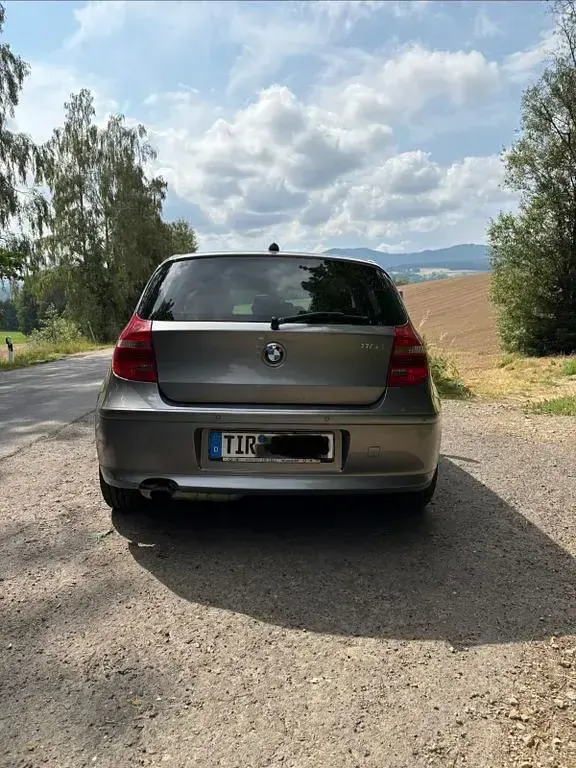 Gebraucht BMW 116 122 PS (89 kW) 2009 Silber Kleinwagen