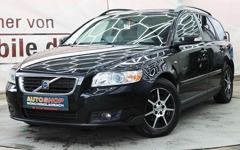 Gebraucht Volvo V50 109 PS (80 kW) 2009 Black sapphire Kombi