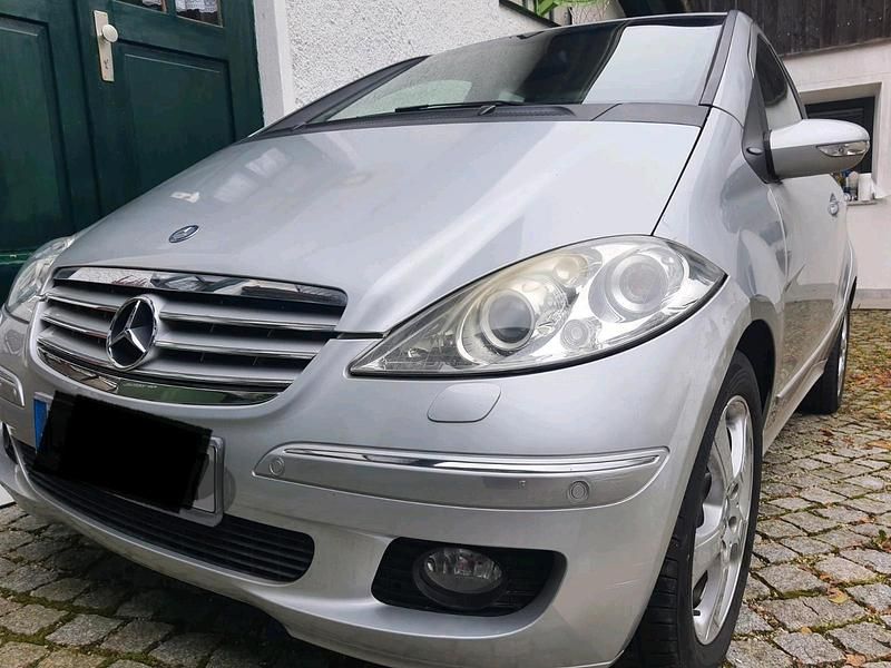 Silber Gebraucht 2006 Mercedes A200 Elegance Limousine | 5.200 € (Fairer Preis) - Bild 1/4