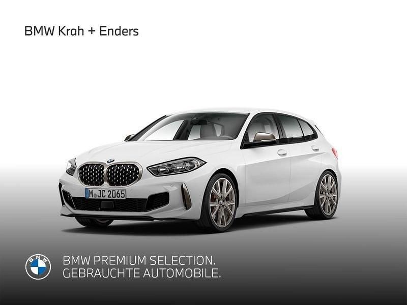Weiß Gebraucht 2022 BMW M135 Performance Kleinwagen | 36.908 € (Fairer Preis) - Bild 1/4