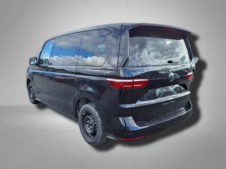 Neu VW Multivan 150 PS (110 kW) 2026 Deep black perleffekt Van / Kleinbus