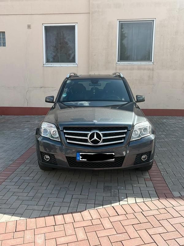 Gebraucht Mercedes GLK320 224 PS (164 kW) 2010 Schwarz SUV