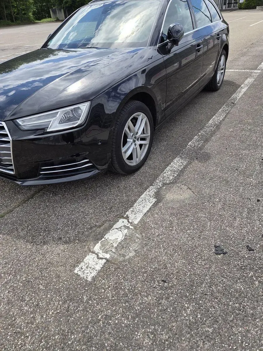 Gebraucht Audi A4 Ambiente 190 PS (139 kW) 2017 Schwarz Kombi