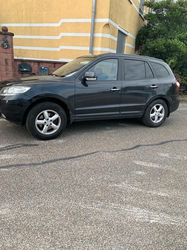 Schwarz Gebraucht 2009 Hyundai Santa Fe SUV | 8.500 € (Etwas zu teuer) - Bild 1/4