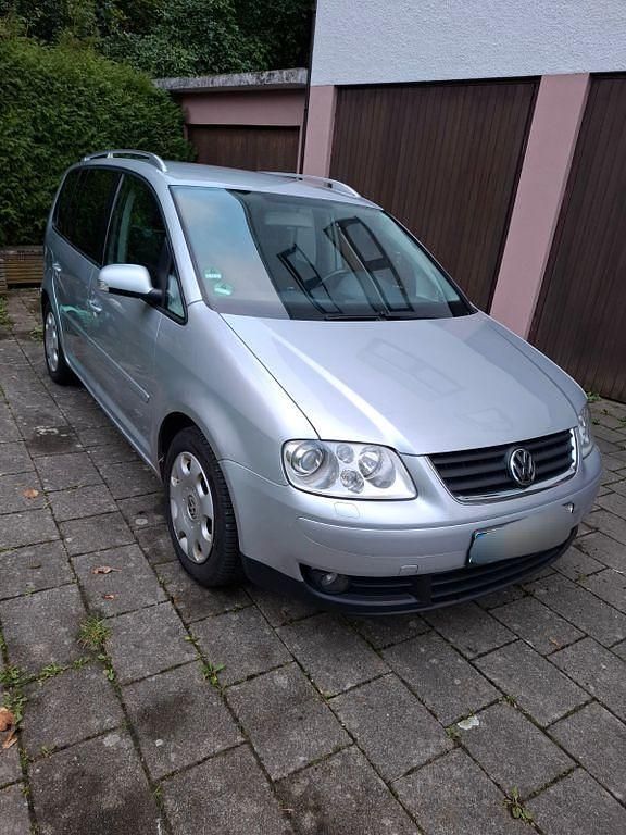 Silber Gebraucht 2006 VW Touran Trendline Van / Kleinbus | 2.500 € (Fairer Preis) - Bild 1/4