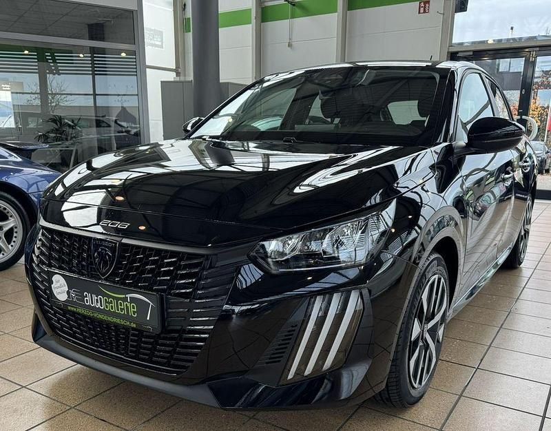 Gelb Neu 2025 Peugeot 208 Style Kleinwagen | 18.795 € (Guter Preis) - Bild 1/4