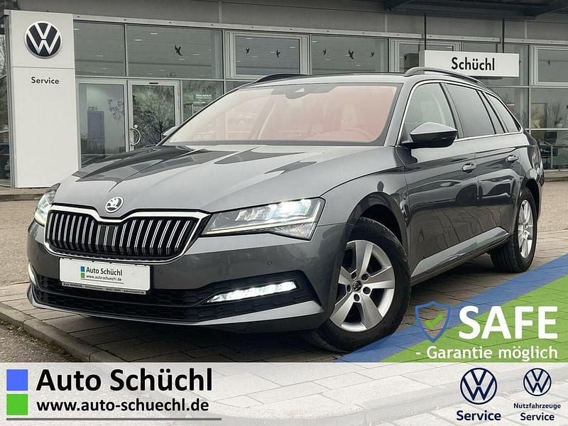 Grau Gebraucht 2022 Skoda Superb Kombi | 24.848 € (Guter Preis) - Bild 1/4