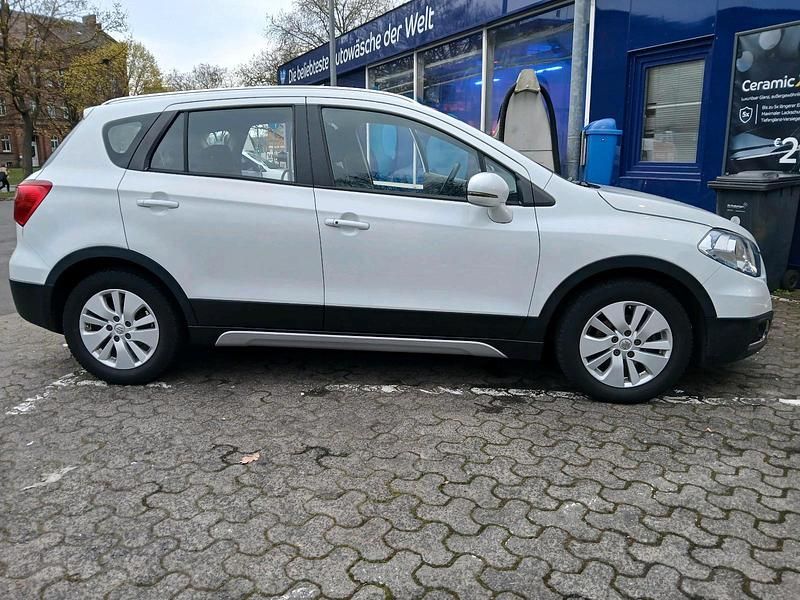 Gebraucht Suzuki SX4 S-Cross 120 PS (88 kW) 2015 Weiß SUV