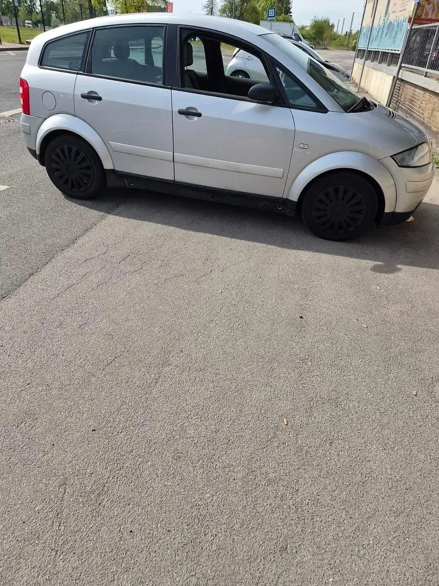 Gebraucht Audi A2 75 PS (55 kW) 2001 Silber Kleinwagen