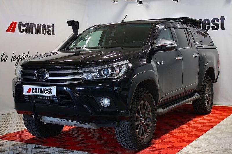 Schwarz Gebraucht 2016 Toyota HiLux Abholung | 33.900 € (Teuer) - Bild 1/4