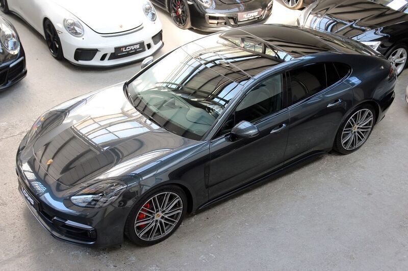 Grau Gebraucht 2019 Porsche Panamera GTS Limousine | 66.990 € (Superpreis) - Bild 1/4