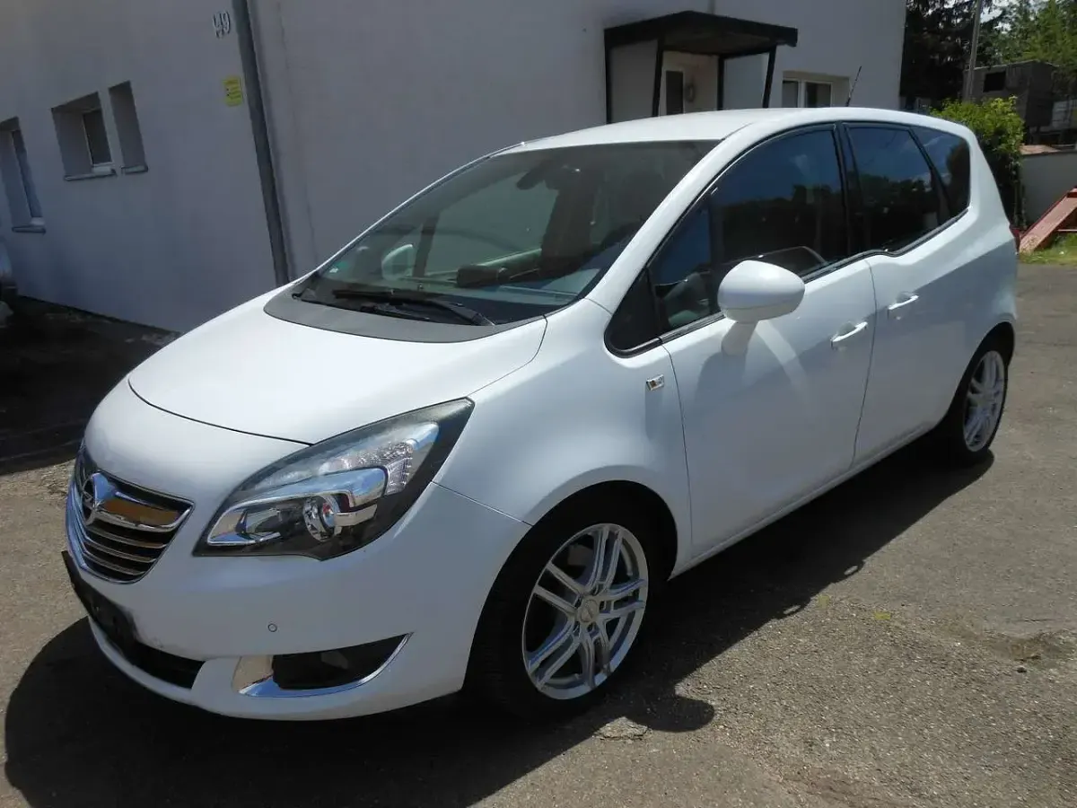 Gebraucht Opel Meriva Style 140 PS (102 kW) 2014 Weiß Van / Kleinbus