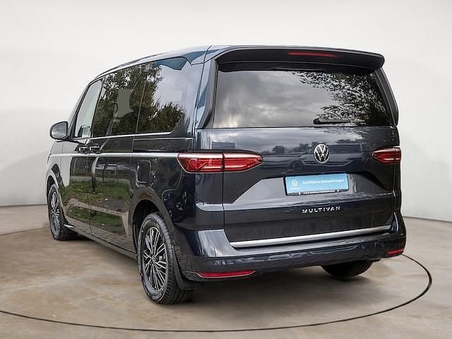 Gebraucht VW Multivan Style 204 PS (150 kW) 2025 Blau Van