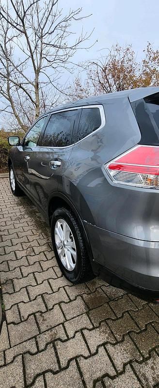 Gebraucht Nissan X-Trail 131 PS (96 kW) 2016 Grau SUV
