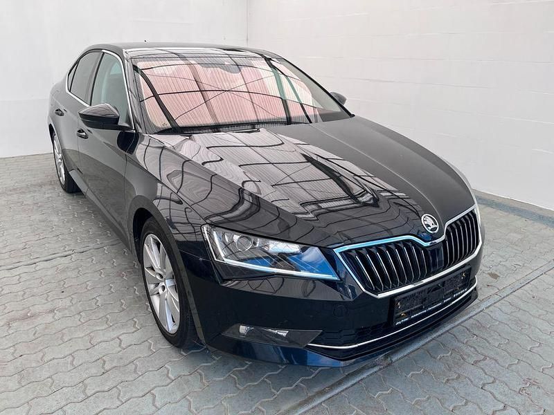 Schwarz Gebraucht 2015 Skoda Superb Style Limousine | 15.490 € (Fairer Preis) - Bild 1/4