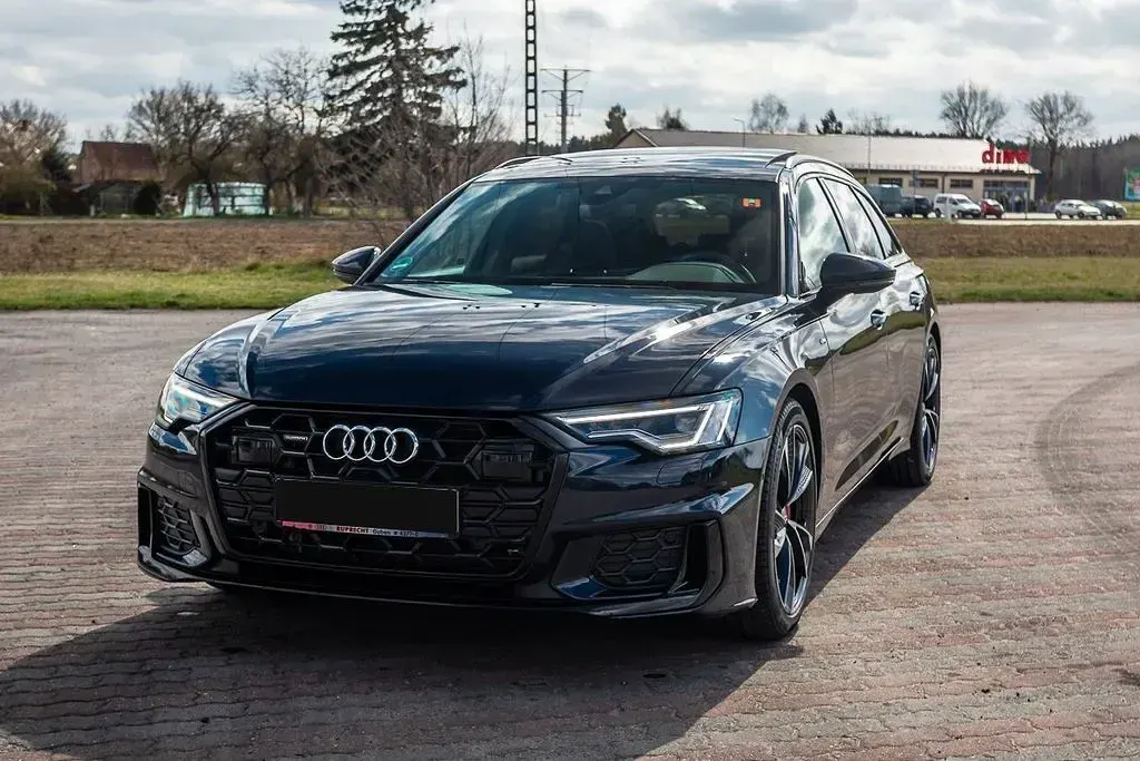 Gebraucht Audi A6 S-Line 286 PS (210 kW) 2025 Blau Kombi
