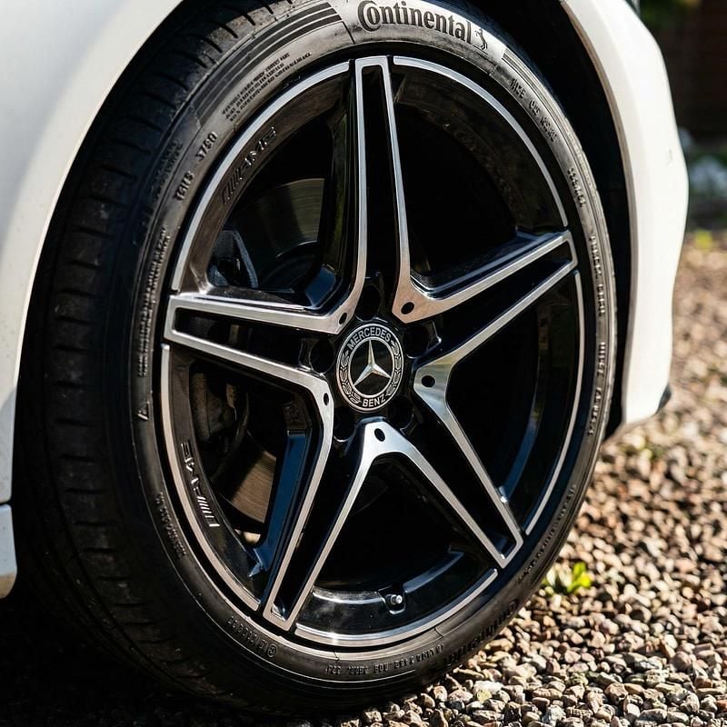 Gebraucht Mercedes C300 AMG line 258 PS (189 kW) 2018 Weiß Coupé