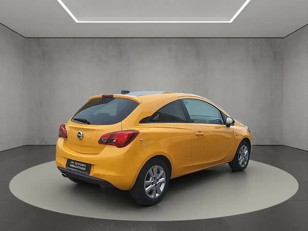 Gebraucht Opel Corsa Color Edition 90 PS (66 kW) 2017 Orange Kleinwagen