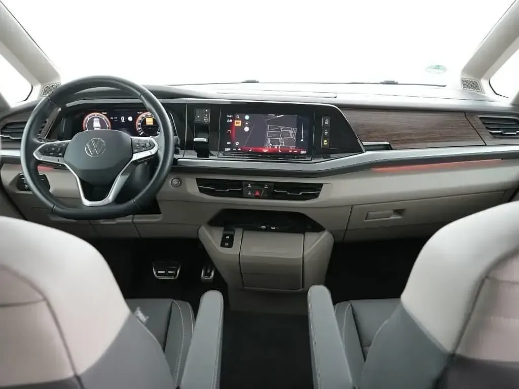 Gebraucht VW T7 Style 150 PS (110 kW) 2025 Schwarz Van
