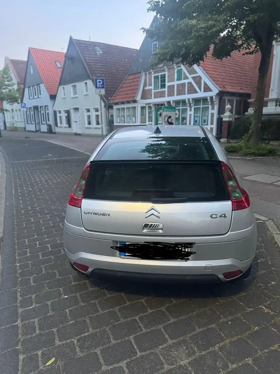 Gebraucht Citroën C4 70 PS (51 kW) 2007 Silber Coupé