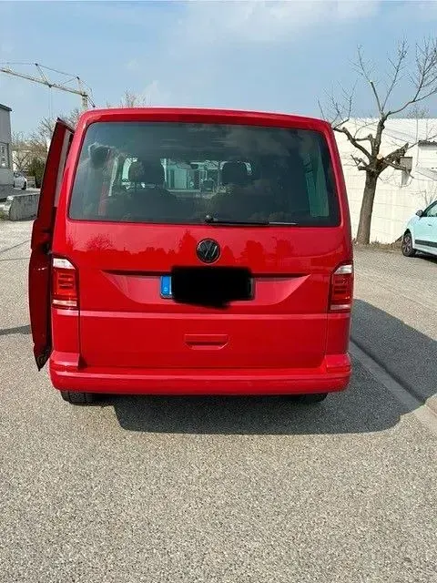 Gebraucht VW Multivan 204 PS (150 kW) 2019 Rot Van / Kleinbus