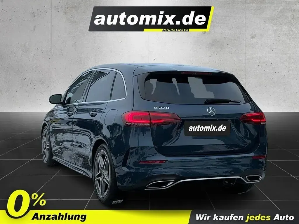 Gebraucht Mercedes B220 AMG line 190 PS (139 kW) 2020 Denimblau  metalliclack Van / Kleinbus