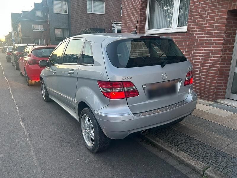Gebraucht Mercedes B170 116 PS (85 kW) 2008 Silber Van / Kleinbus