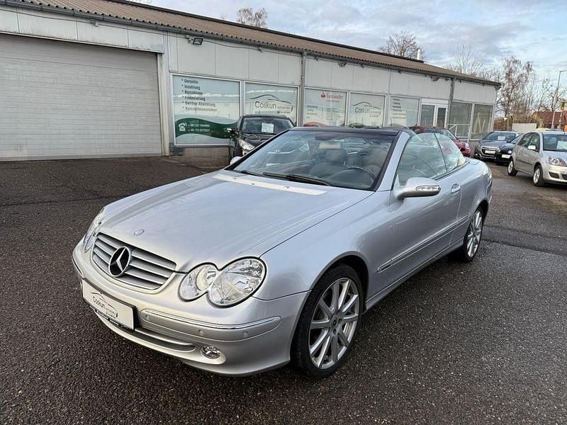 Gebraucht Mercedes CLK320 Elegance 218 PS (160 kW) 2003 Silber Cabrio