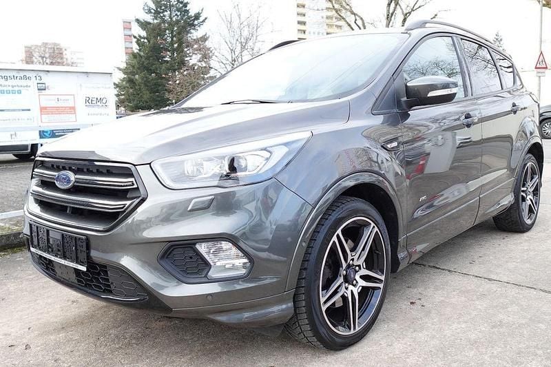 Gebraucht Ford Kuga ST-Line 242 PS (177 kW) 2018 Grau SUV