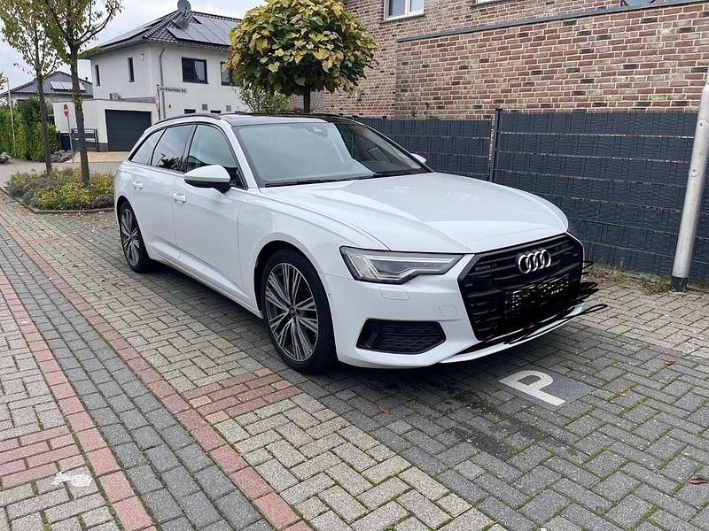 Weiß Gebraucht 2021 Audi A6 Sport Kombi | 37.899 € (Fairer Preis) - Bild 1/4
