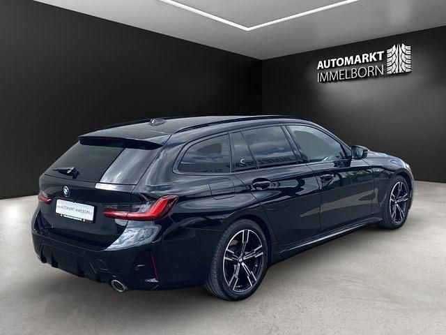 Gebraucht BMW 320 M Sport 190 PS (139 kW) 2023 Black sapphire metallic (metallic) Kombi