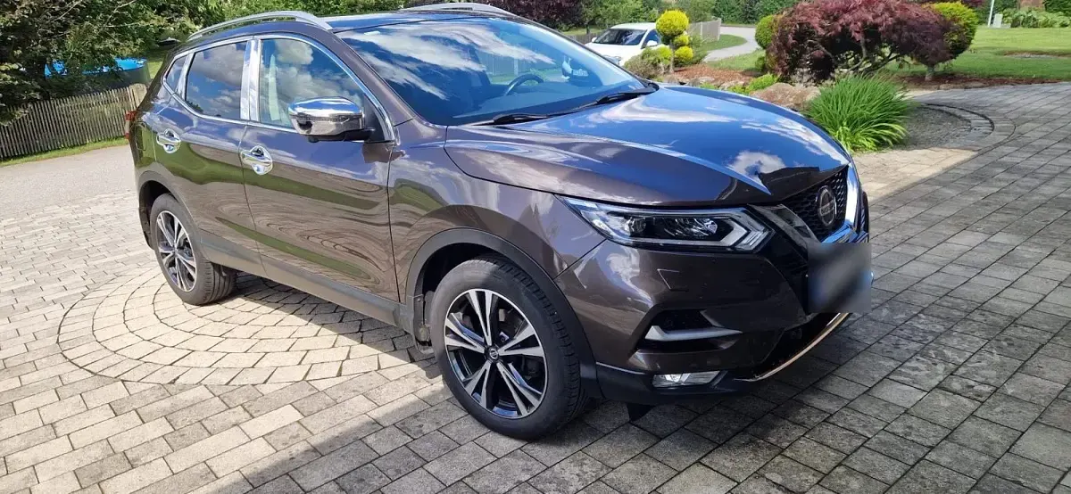 Gebraucht Nissan Qashqai N-Connecta 159 PS (116 kW) 2018 Braun SUV