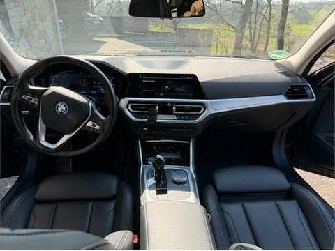 Gebraucht BMW 320e Efficient Dynamics 163 PS (119 kW) 2022 Grau Kombi