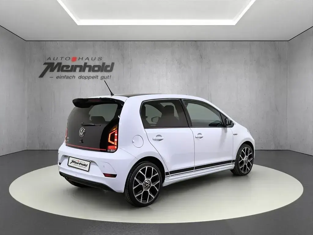 Second-hand VW up! Beats 116 CP (85 kW) 2022 Alb Hatchback