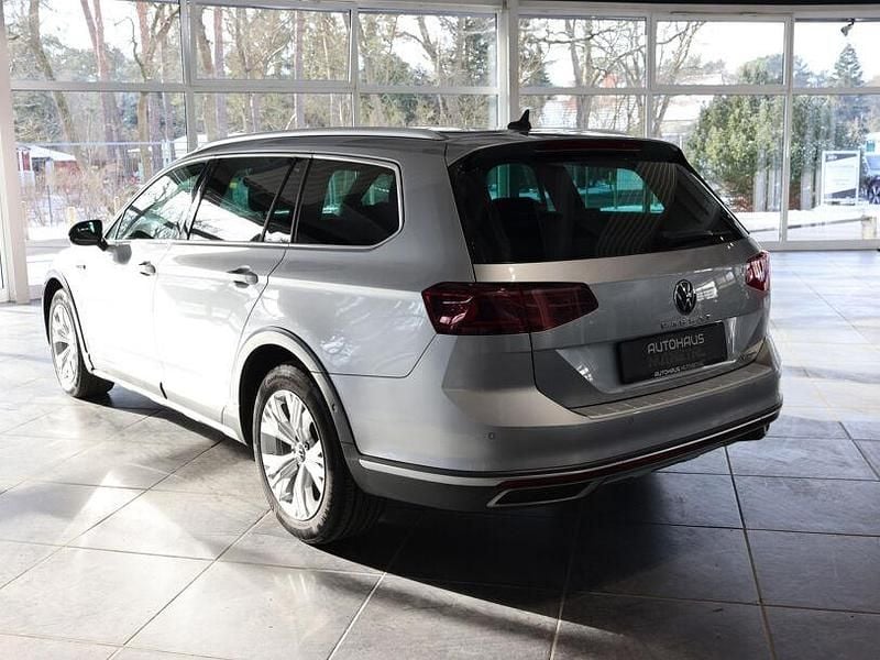 Gebraucht VW Passat 190 PS (139 kW) 2020 Silber