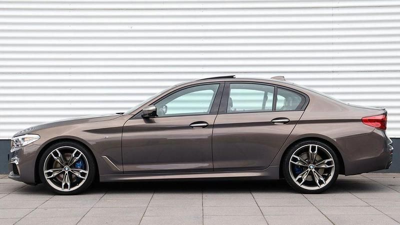 Brugt BMW M550 Performance 462 HK (339 kW) 2018 Grå Sedan