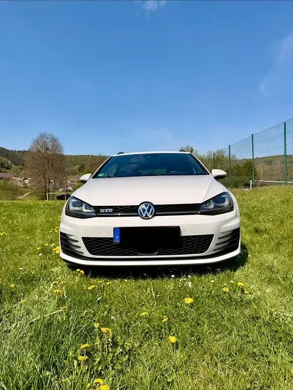 Second-hand VW Golf VII GTD 184 CP (135 kW) 2016 Alb Break