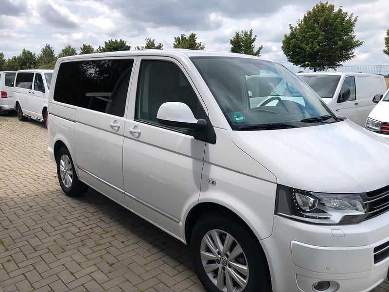 Second-hand VW T5 Highline 180 CP (132 kW) 2012 Alb Van