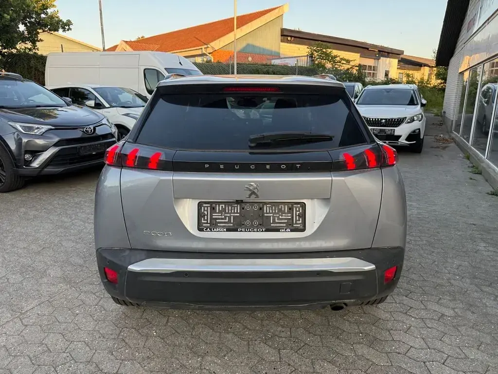 Gebraucht Peugeot 2008 Allure 102 PS (75 kW) 2020 Grau SUV