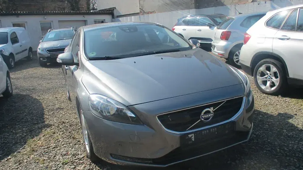 Gebraucht Volvo V40 150 PS (110 kW) 2016 Grau Limousine