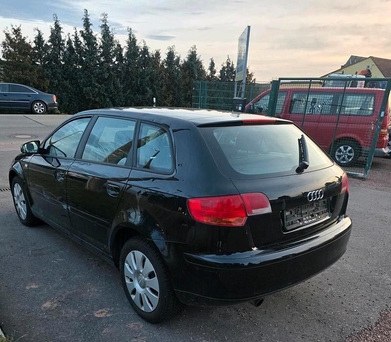 Gebraucht Audi A3 Ambiente 102 PS (75 kW) 2007 Schwarz Limousine