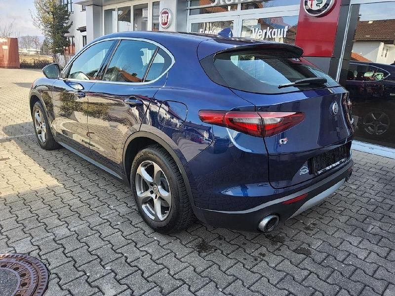 Gebraucht Alfa Romeo Stelvio Super 200 PS (147 kW) 2018 Blu montecarlo SUV
