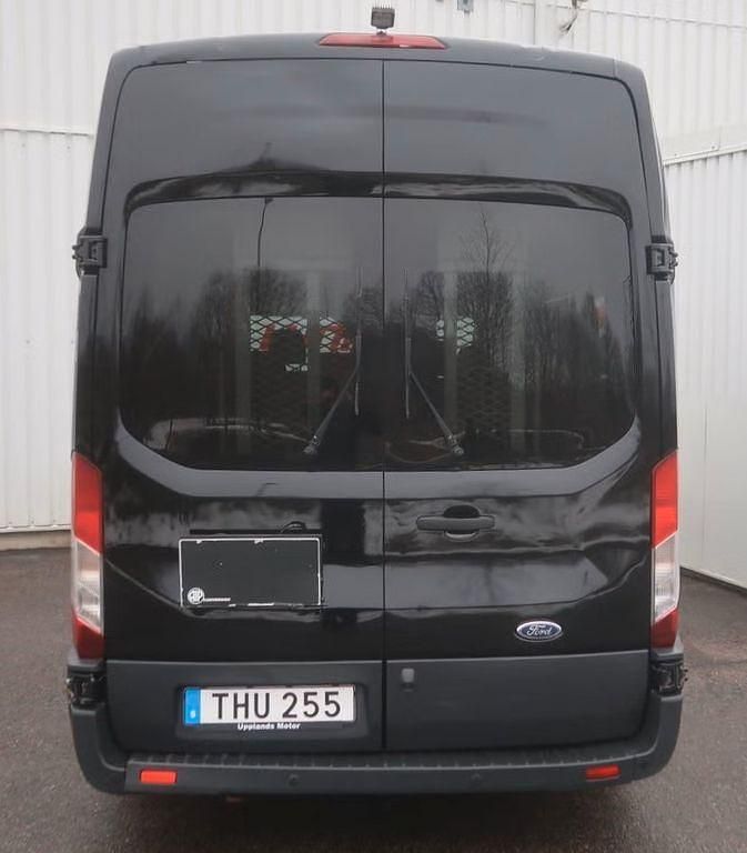 Second-hand Ford Transit 131 CP (96 kW) 2018 Negru Break