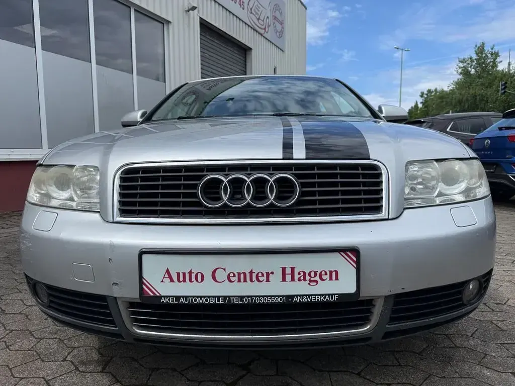 Gebraucht Audi A4 131 PS (96 kW) 2001 Silber Limousine