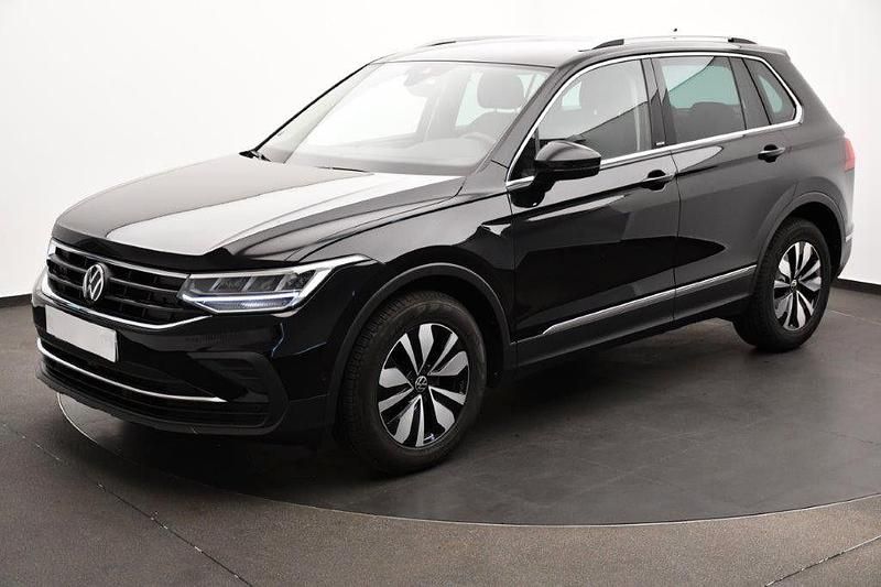 Schwarz Gebraucht 2023 VW Tiguan Move SUV | 35.600 € (Etwas zu teuer) - Bild 1/4